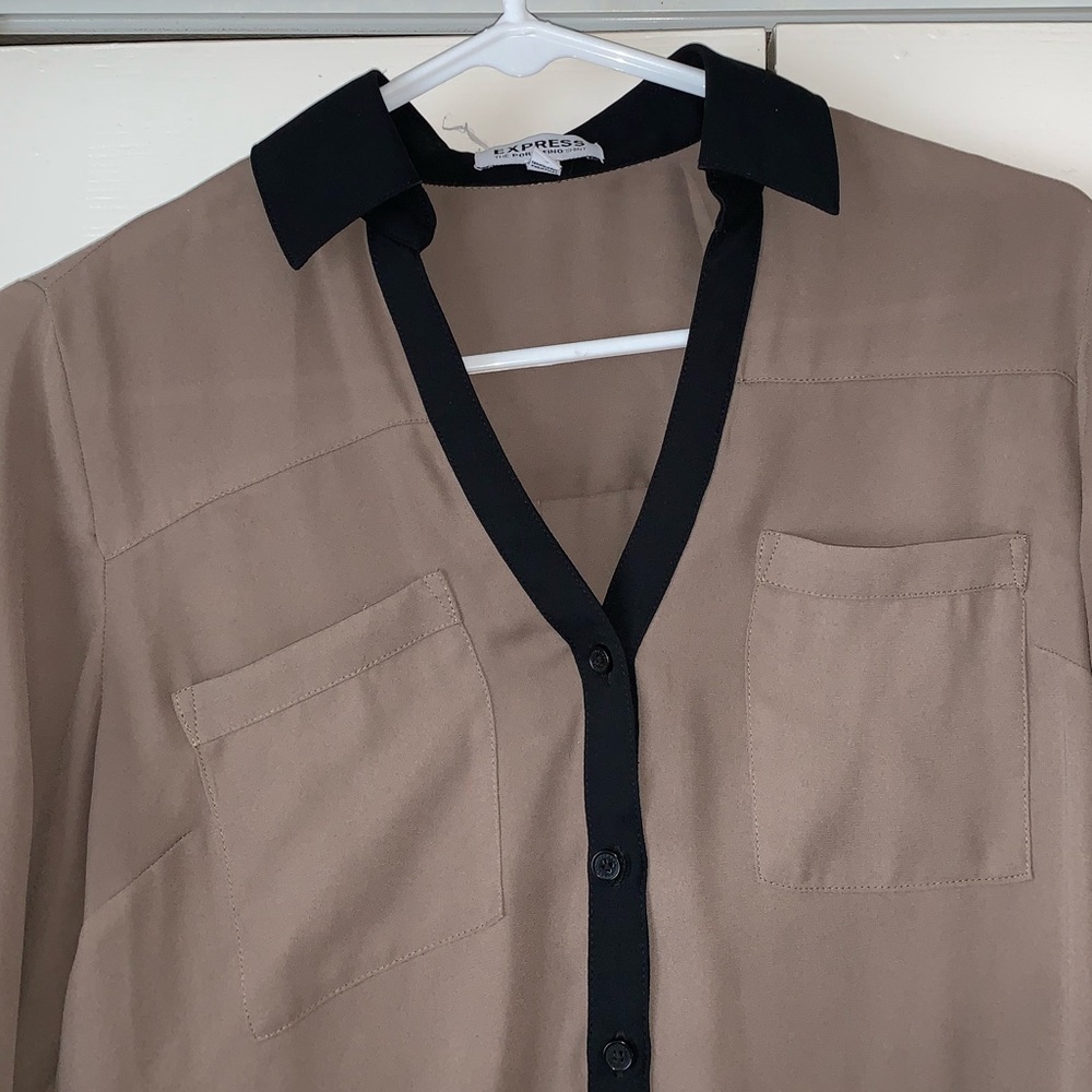 Button down Shirt - Picture 3 of 4